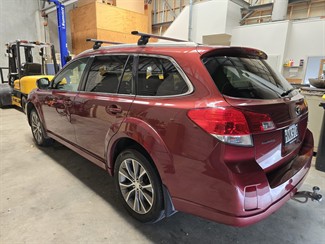 2014 Subaru Outback - Thumbnail