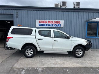 2017 Mitsubishi Triton - Thumbnail
