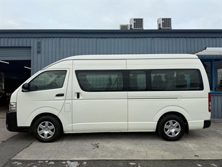 2018 Toyota HIACE - Thumbnail