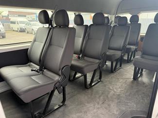 2018 Toyota HIACE - Thumbnail
