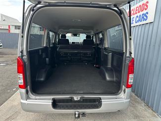 2018 Toyota HIACE - Thumbnail