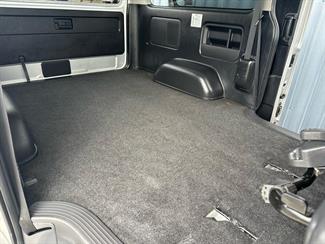 2018 Toyota HIACE - Thumbnail