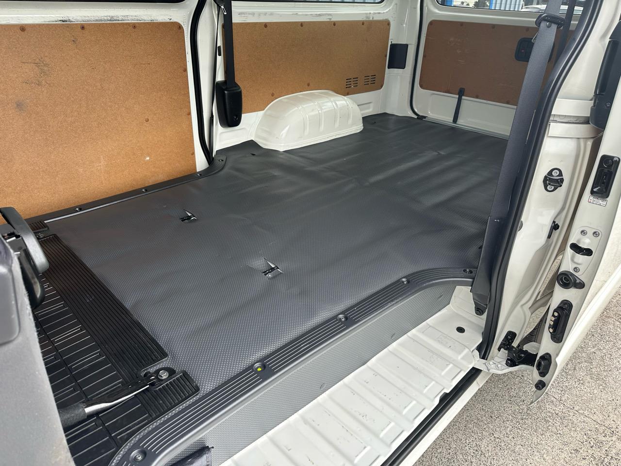 2022 Toyota HIACE