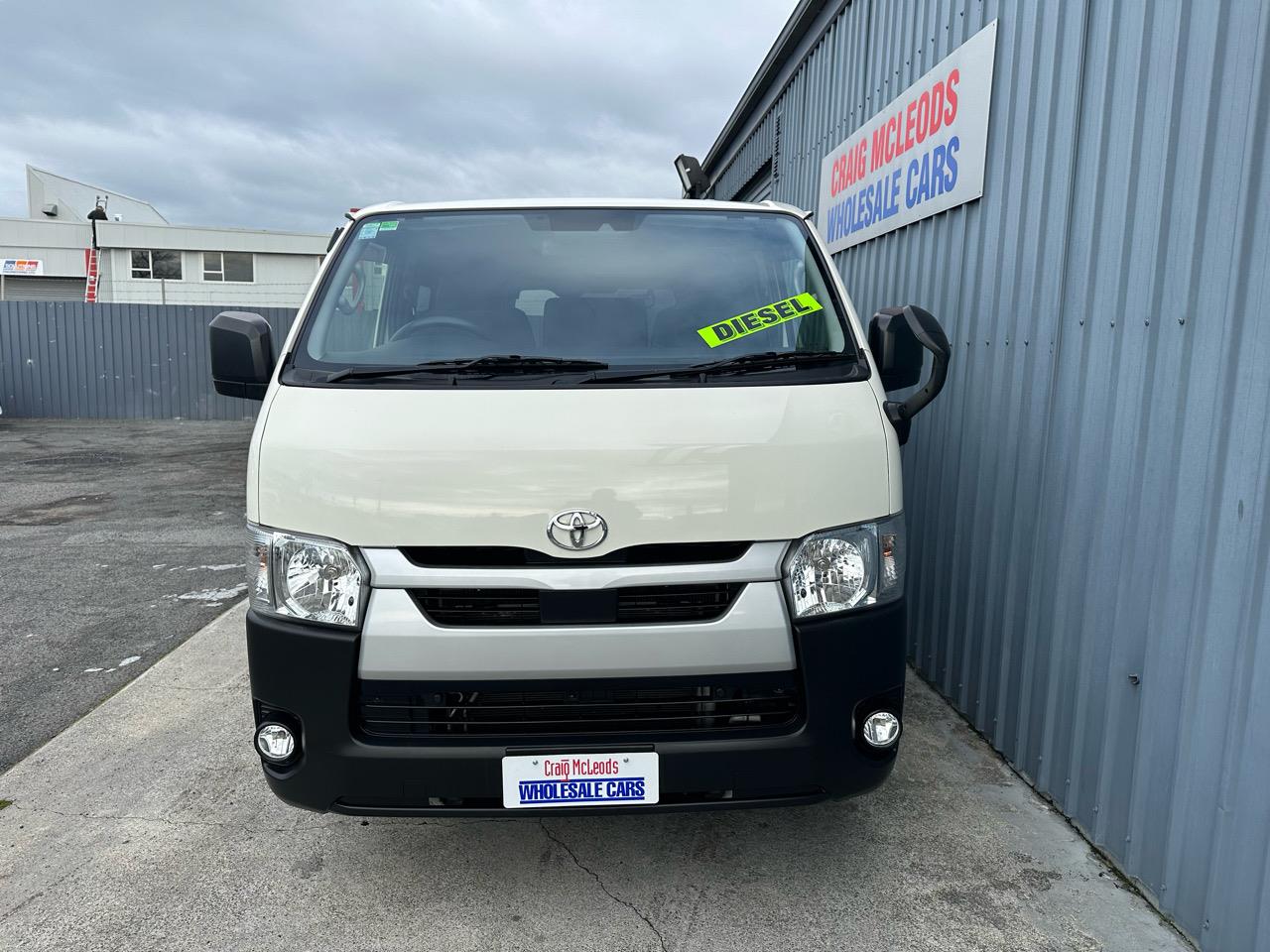2022 Toyota HIACE