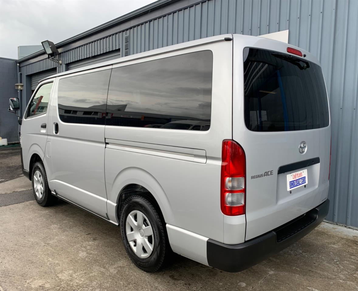 2019 Toyota HIACE