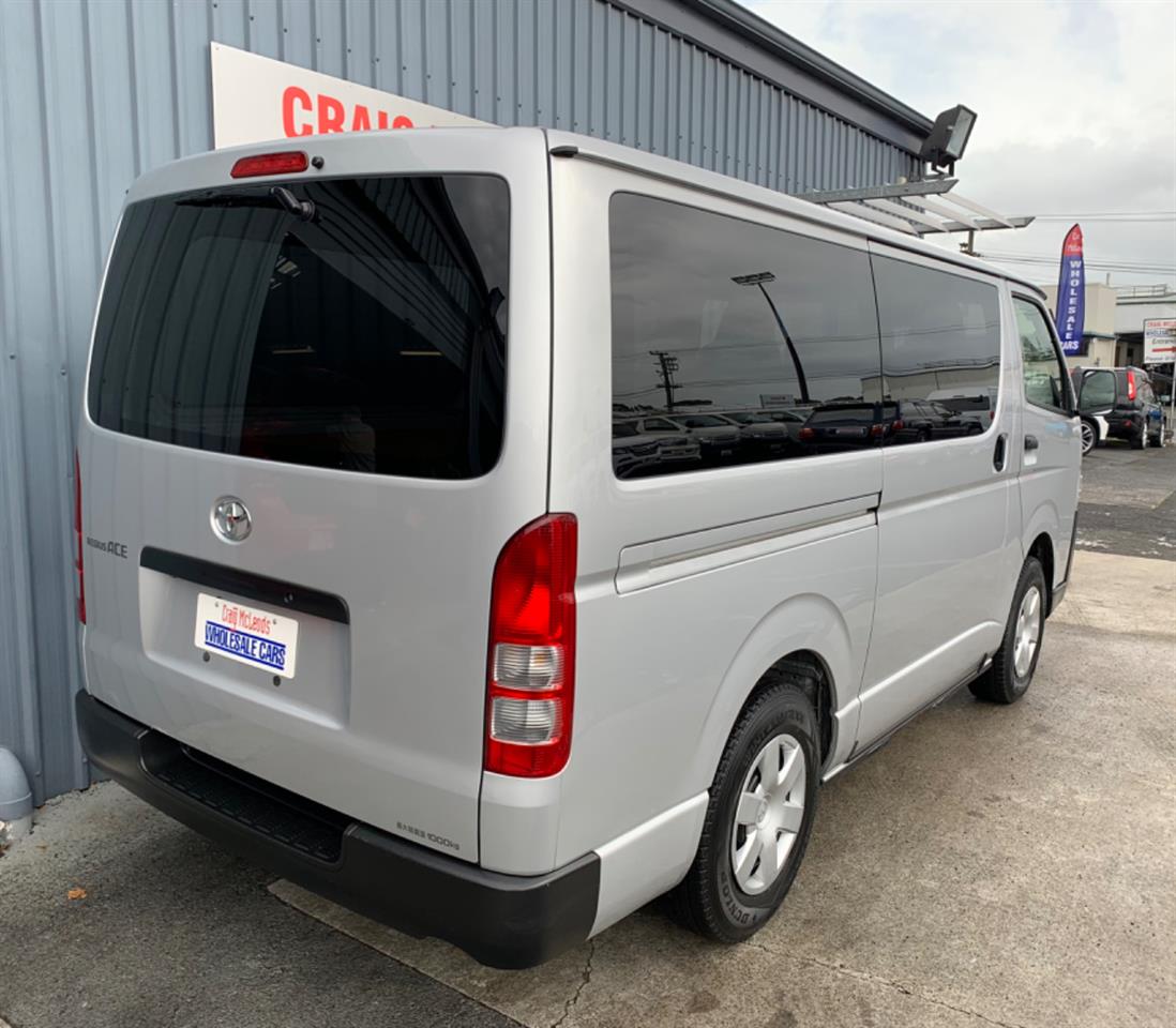 2019 Toyota HIACE