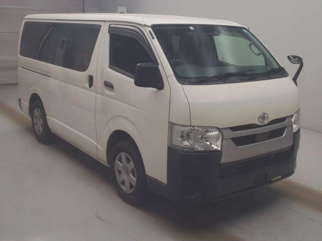 2020 Toyota HIACE