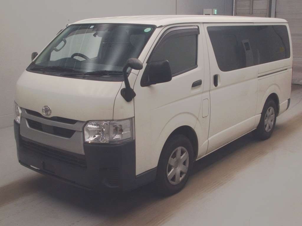 2020 Toyota HIACE