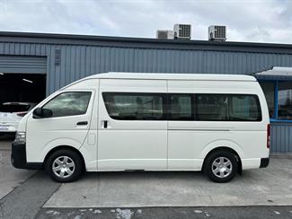 2016 Toyota HIACE - Thumbnail