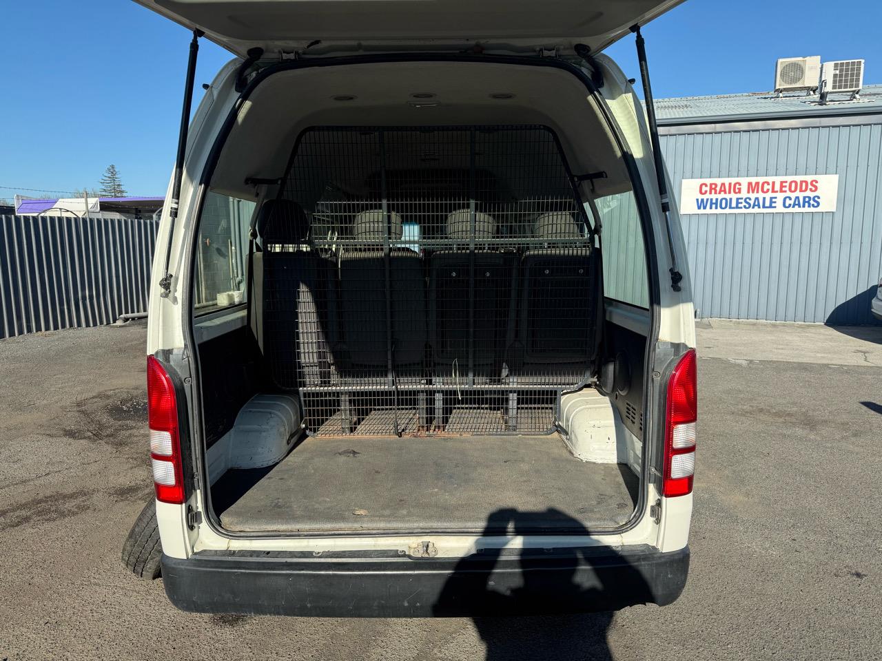 2016 Toyota HIACE