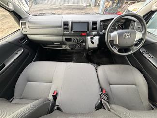 2018 Toyota HIACE - Thumbnail