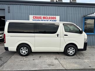 2018 Toyota HIACE - Thumbnail