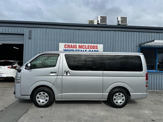 2018 Toyota HIACE - Thumbnail