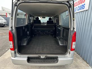 2018 Toyota HIACE - Thumbnail