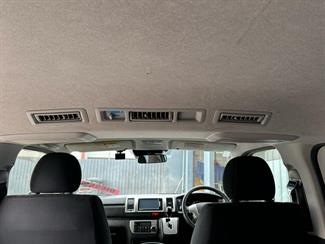 2018 Toyota HIACE - Thumbnail