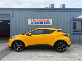 2016 Toyota C-HR - Thumbnail