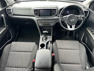 2021 Kia Sportage - Thumbnail