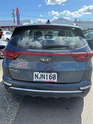 2021 Kia Sportage - Thumbnail
