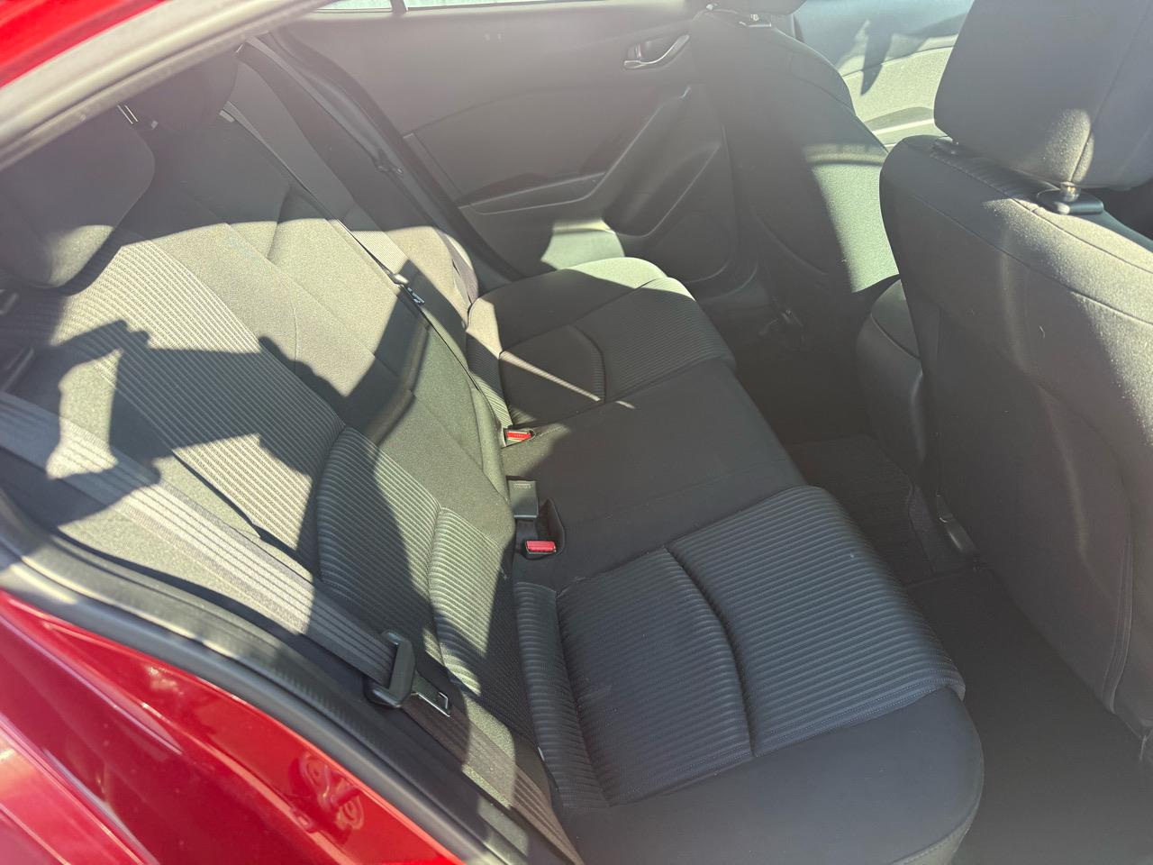 2015 Mazda Axela
