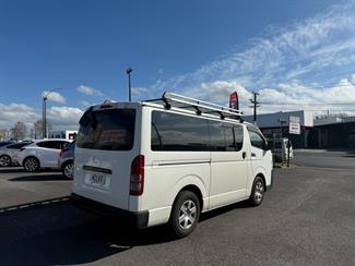 2011 Toyota HIACE - Thumbnail