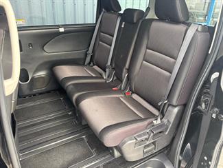 2016 Nissan SERENA - Thumbnail