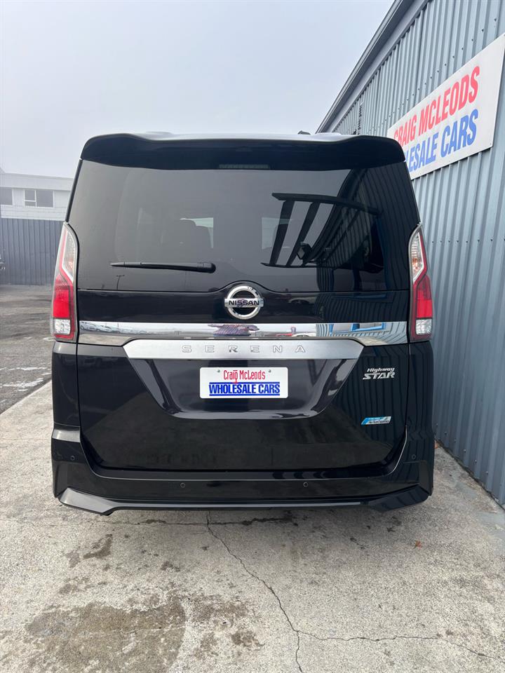 2016 Nissan SERENA