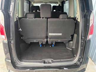 2016 Nissan SERENA - Thumbnail