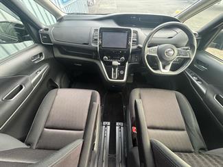 2016 Nissan SERENA - Thumbnail