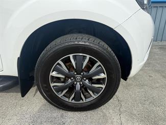 2020 Nissan NAVARA - Thumbnail