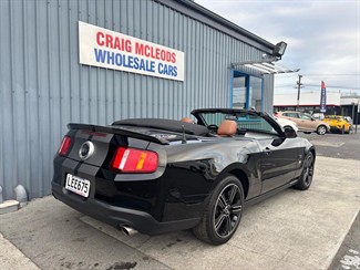 2010 Ford Mustang - Thumbnail