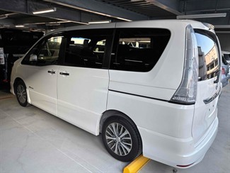 2015 Nissan SERENA - Thumbnail