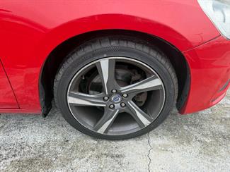 2012 Volvo V60 - Thumbnail