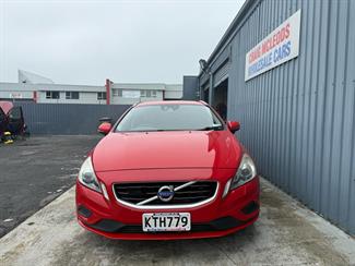 2012 Volvo V60 - Thumbnail
