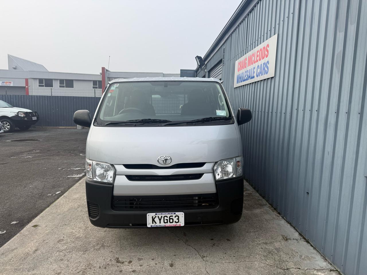2017 Toyota HIACE