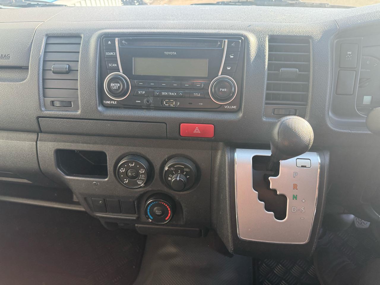 2017 Toyota HIACE