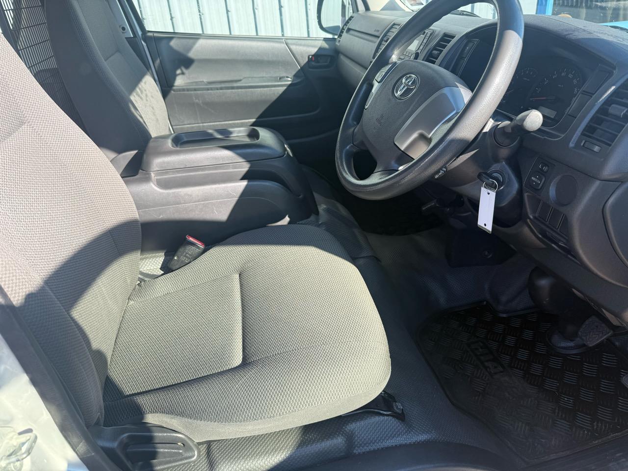 2017 Toyota HIACE
