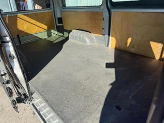 2017 Toyota HIACE - Thumbnail