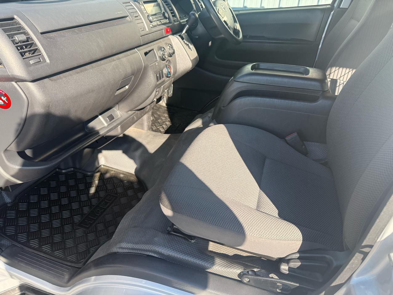 2017 Toyota HIACE