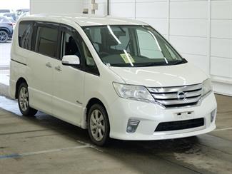 2013 Nissan SERENA - Thumbnail