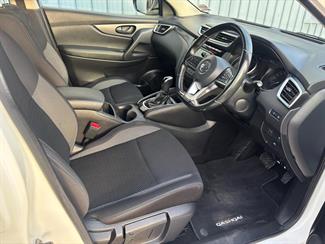 2020 Nissan Qashqai - Thumbnail