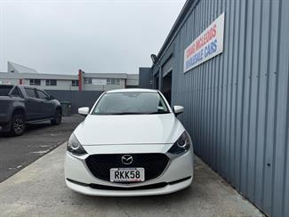 2020 Mazda Mazda2 - Thumbnail