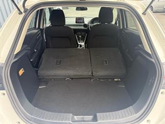 2020 Mazda Mazda2 - Thumbnail