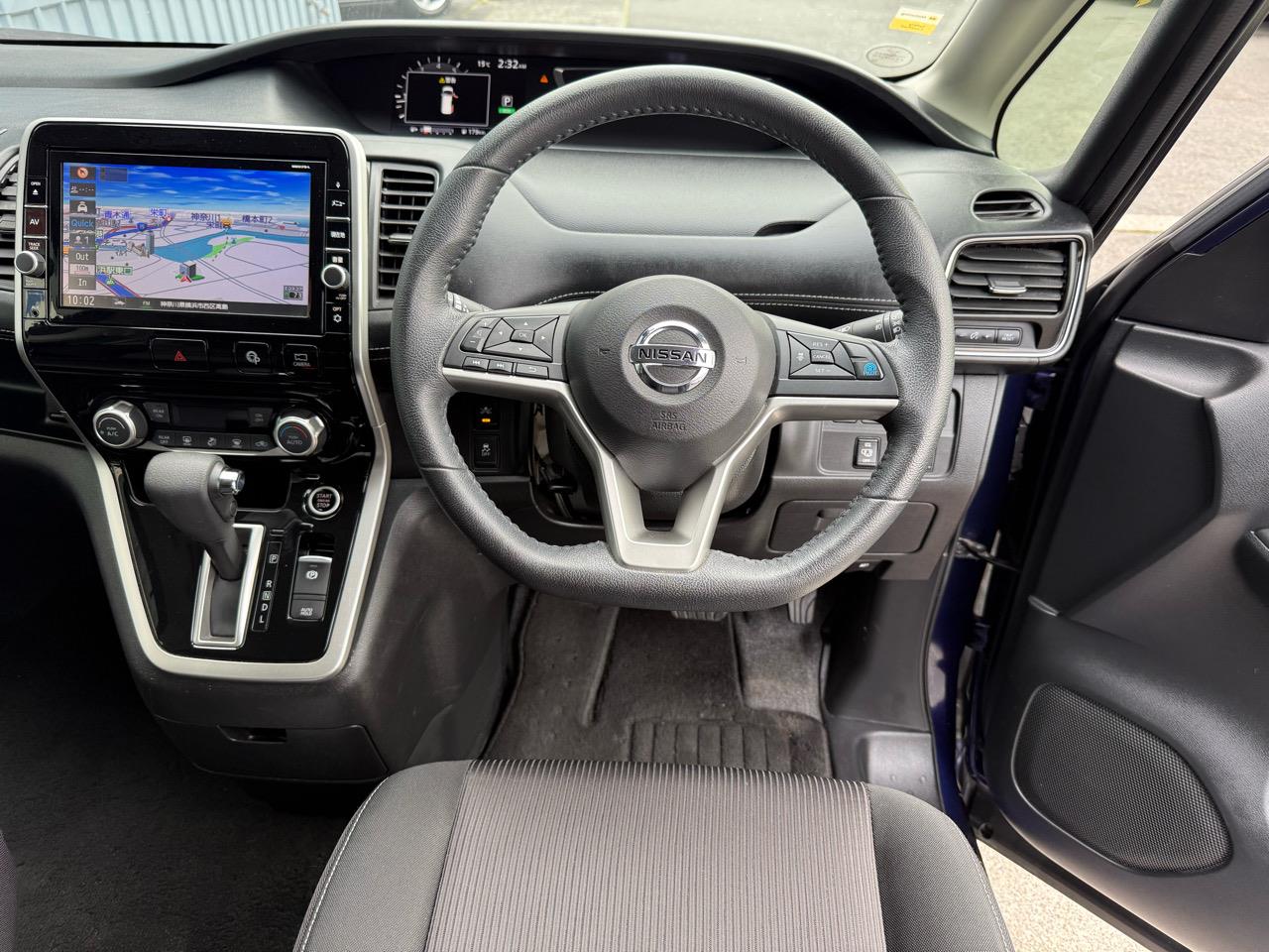 2017 Nissan SERENA