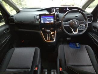 2017 Nissan SERENA - Thumbnail