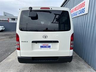 2020 Toyota HIACE - Thumbnail