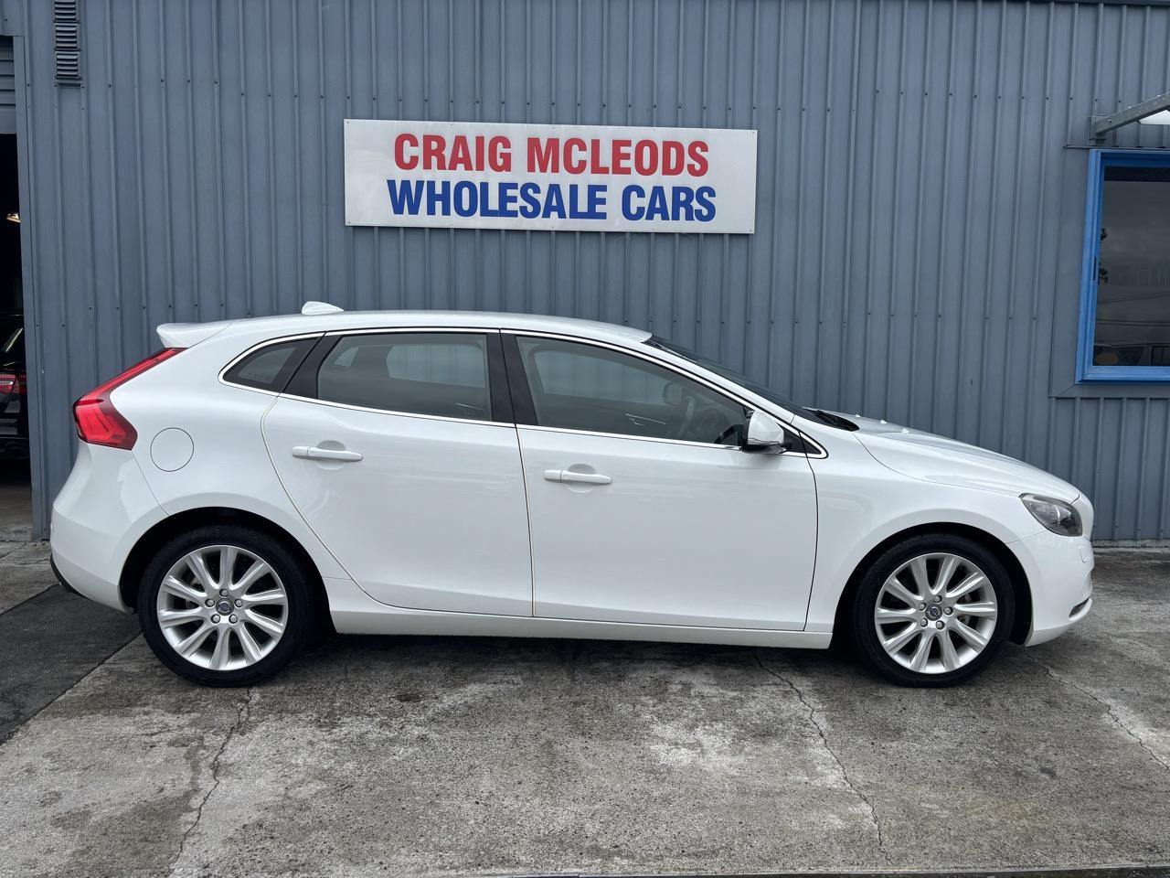 2015 Volvo V40