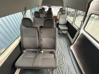 2012 Toyota HIACE - Thumbnail