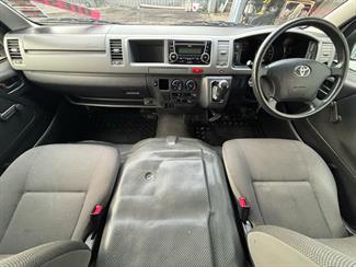 2012 Toyota HIACE - Thumbnail
