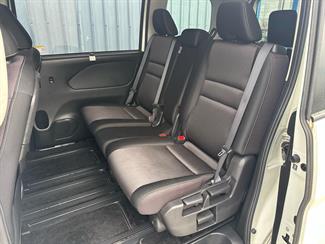 2017 Nissan SERENA - Thumbnail