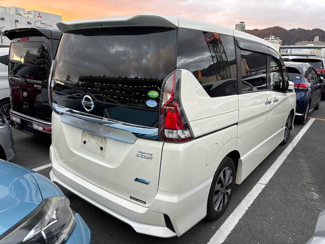 2017 Nissan SERENA